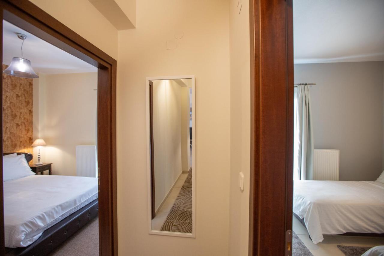 V Luxury Apartment 1 Ioannina Exterior foto